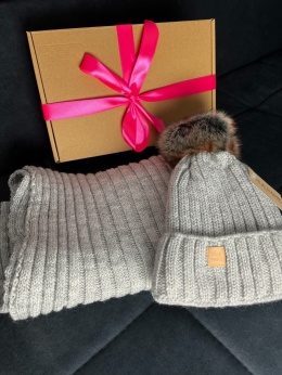 BOX PREZENTOWY komplet czapka i szal SZARY