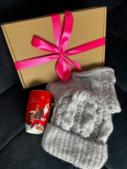 BOX PREZENTOWY komin i czapka oraz kubek